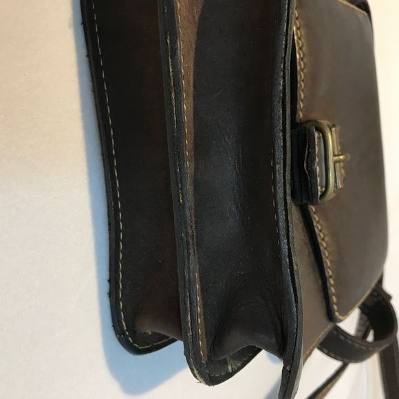 Stone Ridge Brown Leather Crossbody Purse - Picture 6 of 10